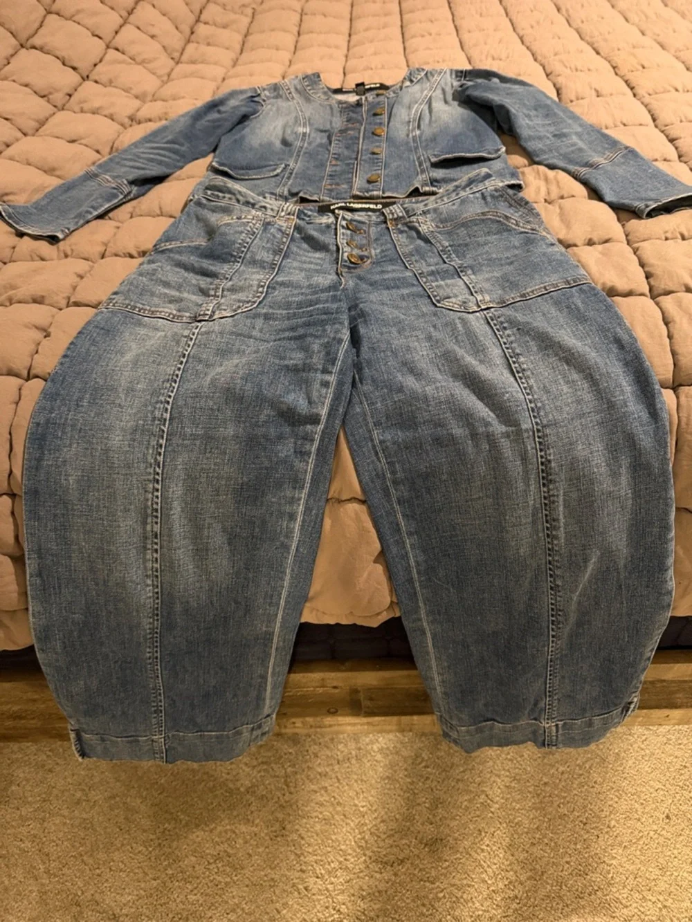 Karl Lagerfeld Ladies Two-Piece Denim Set in Light Blue Wash - Picture 4 of 8